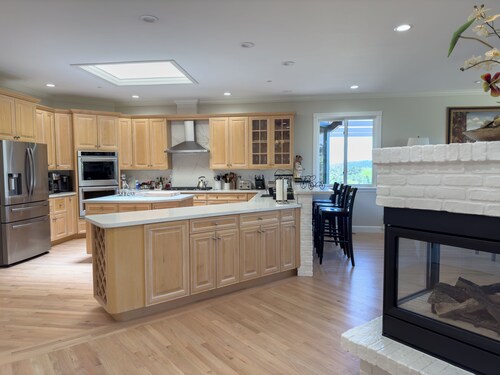 Woodhawk Manor of Alexander Valley