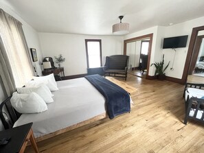 3 quartos, escrivaninha, Wi-Fi, roupa de cama