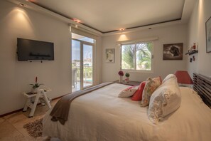 2 عدّة غرف نوم ومكواة/لوح كي وسرير سفر وواي فاي مجانًا