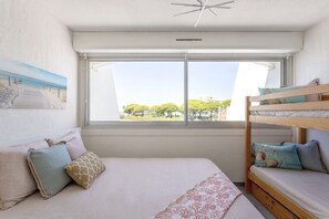 2 bedrooms, iron/ironing board, WiFi - Holidays in MARINA in PORT CAMARGUE and 100m from the beach! (Le Grau-du-Roi)
