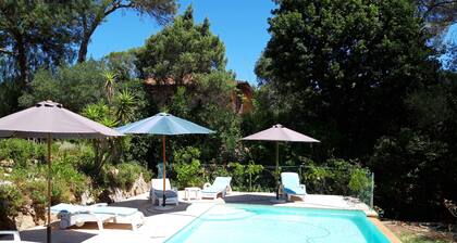 St Raphaël Vieux Valescure Provencal villa 5 bedrooms with secure pool