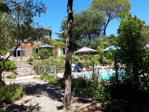 Exterior - St Raphaël Vieux Valescure Provencal villa 5 bedrooms with secure pool (Saint-Raphaël)