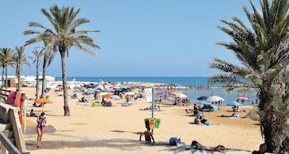 Belle maison de 3 chambres Ă Ragusa