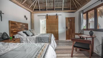 Chambre familiale, 2 lits doubles | Minibar, bureau, fer et planche à repasser, accès au Wi-Fi (inclus)