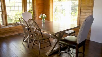 Free daily full breakfast