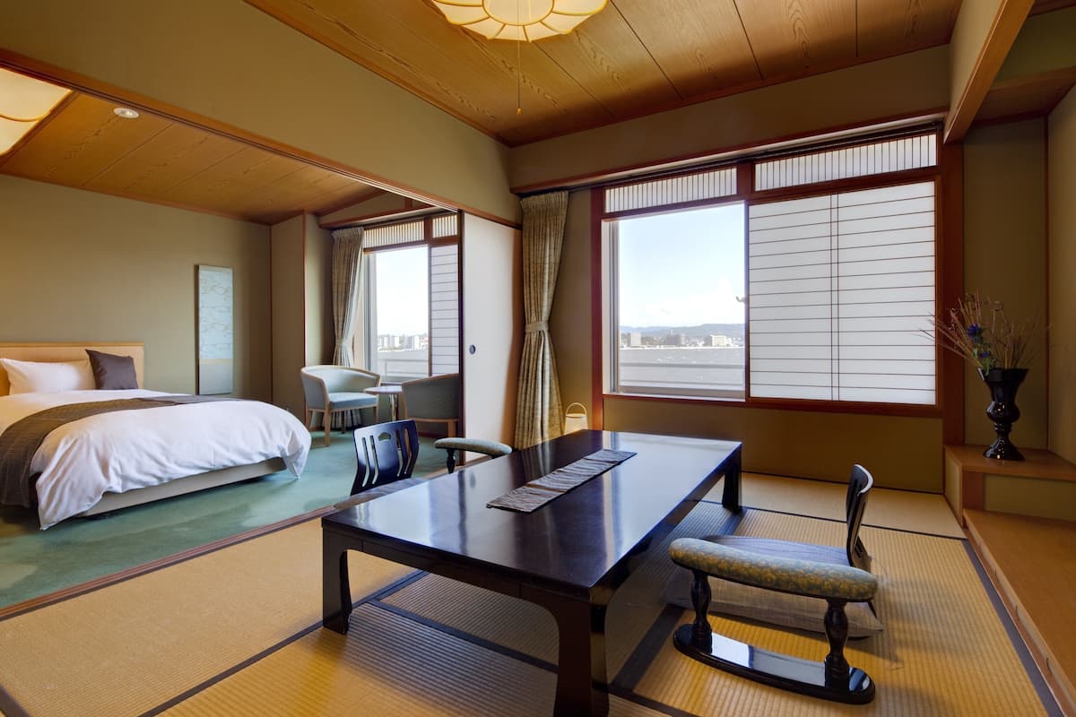 Japanese Western Style Twin Room | Premium bedding, free minibar items, in-room safe, free wired internet