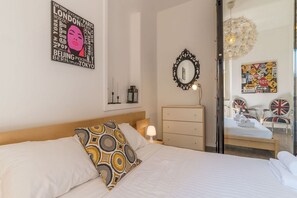 2 slaapkamers, een strijkplank/strijkijzer, wifi, beddengoed