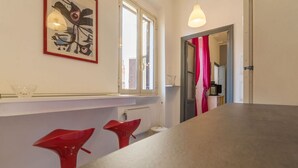 Interior - Borgo Vittorio Delightful and Colored (Roma)