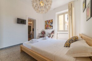 2 slaapkamers, een strijkplank/strijkijzer, wifi, beddengoed