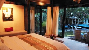 Villa | Ropa de cama de alta calidad, camas Select Comfort y escritorio 