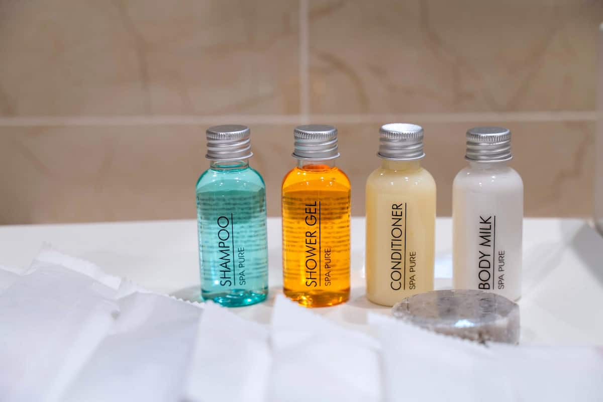 combined shower/bathtub, free toiletries, hair dryer, bathrobes