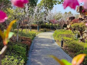 Property grounds - NOVOTEL SUZHOU TAI LAKE SANTEH (SUZHOU)