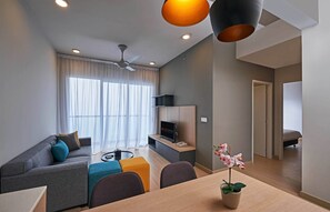 Executive 2-Bedroom Residence | Living area | 40-inch Smart TV with cable channels, TV - Swiss-Garden Hotel & Residences, Genting Highlands (Genting Highlands)