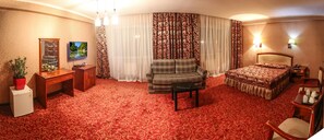 Deluxe Double Room, 1 King Bed | Minibar, laptop workspace, rollaway beds, free WiFi - Namuun Hotel (Ulaanbaatar)