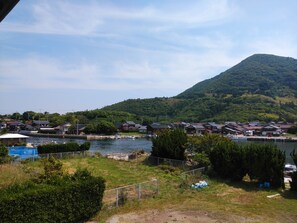 View from room - Guest House Darumaya - Hostel (Nishinoshima)