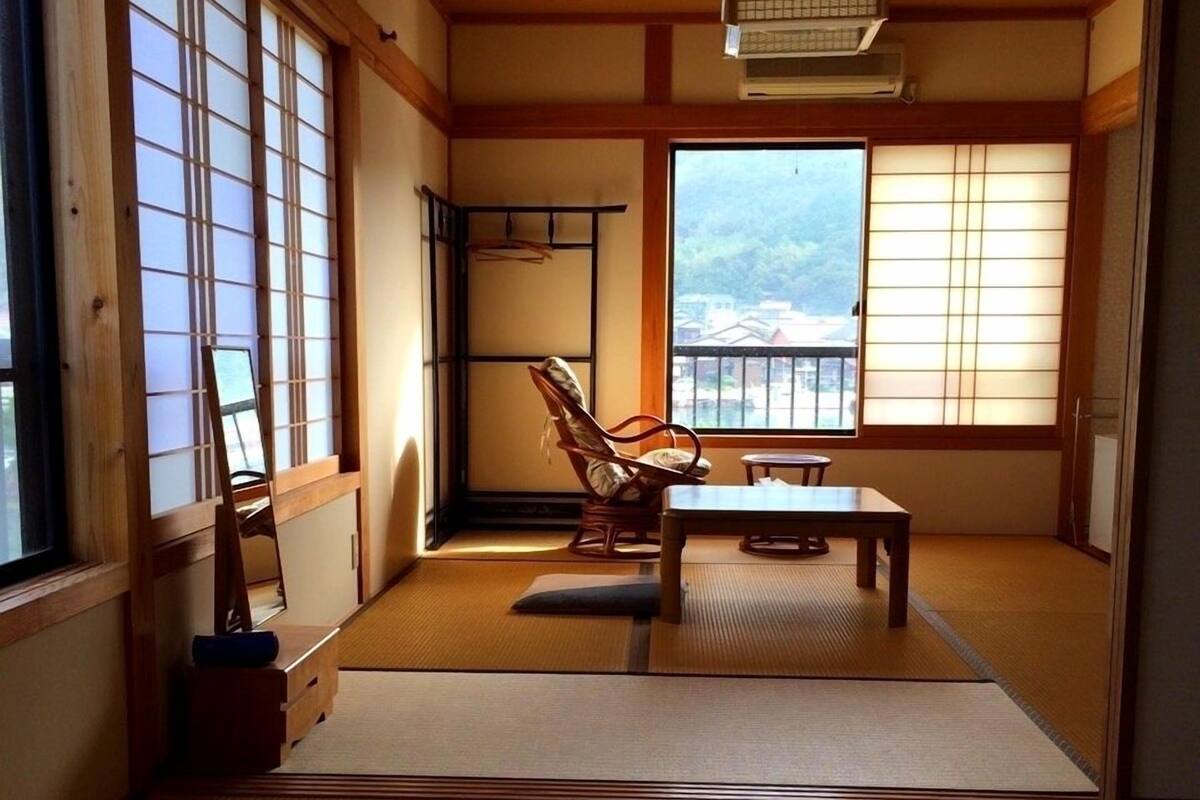 Chambre, vue canal, vue mer (for 3 Guests)