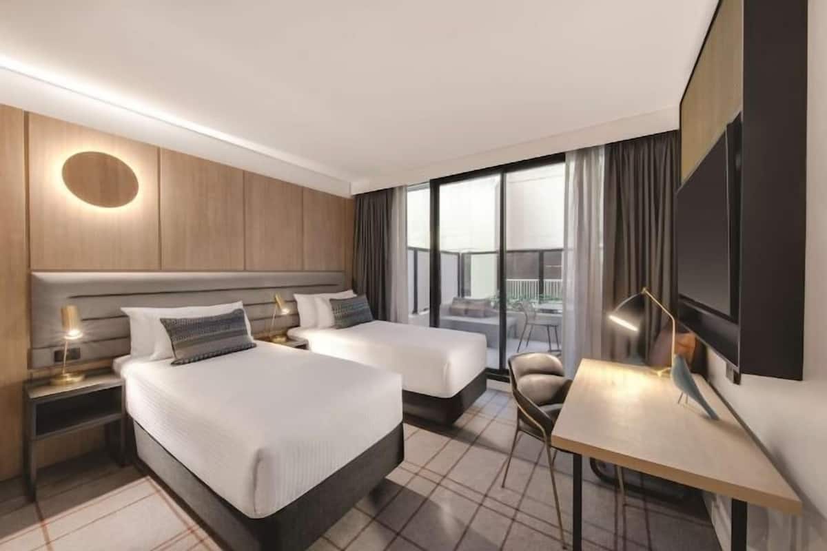 In-room safe, desk, iron/ironing board, free WiFi
