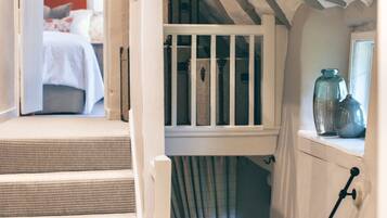 2 chambres, coffres-forts dans les chambres, fer et planche Ă repasser