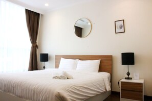 2 soveværelser, pengeskab på værelset, strygejern/strygebræt