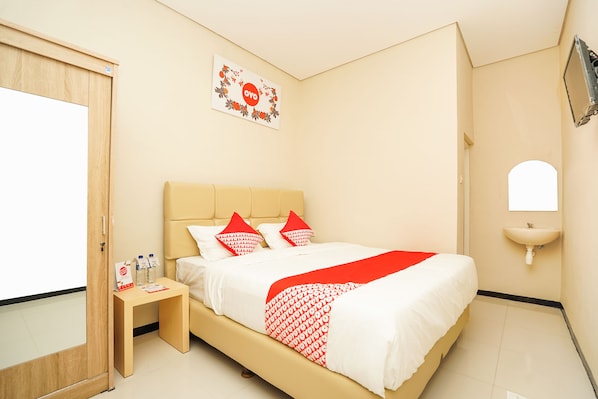 Quarto casal standard, 1 cama de casal | Wi-Fi de cortesia, roupa de cama