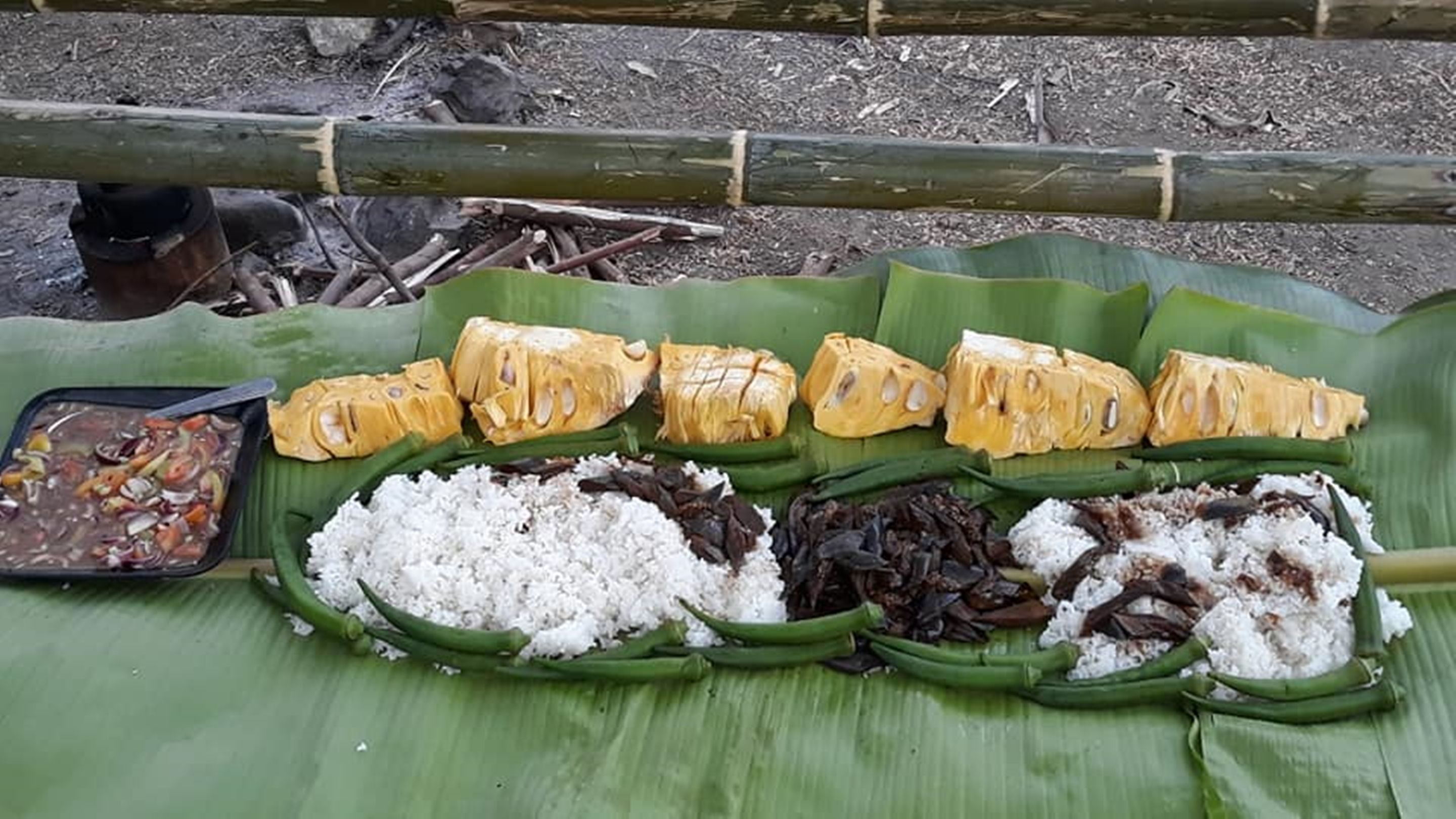 每日供應當地菜式早餐 (每人 PHP150)