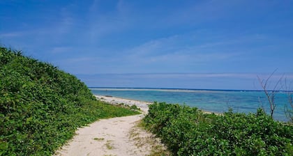 guest house Holoholo beach side - Hostel