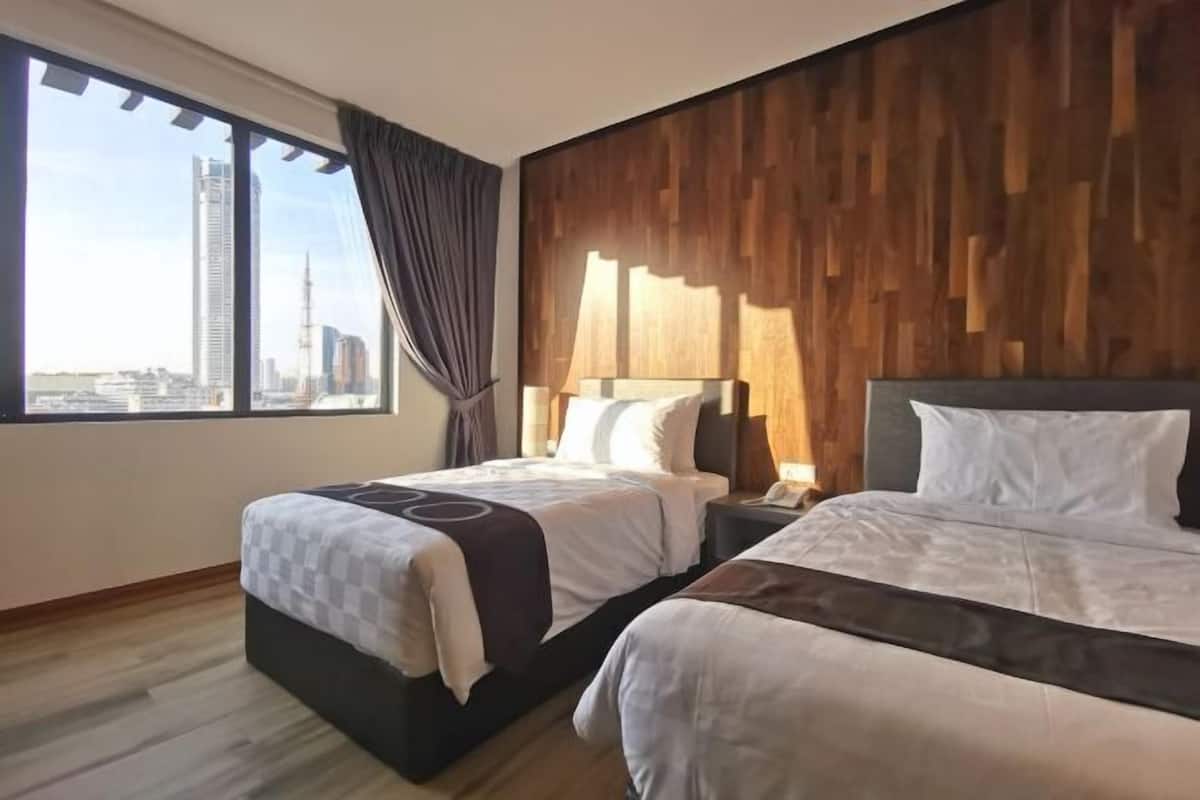 In-room safe, desk, laptop workspace, iron/ironing board