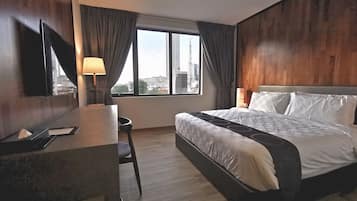 In-room safe, desk, laptop workspace, iron/ironing board