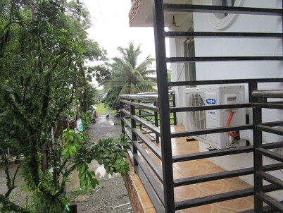 ACM Surfing View Hotel