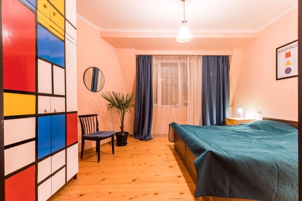 Family House, 2 Bedrooms, City View