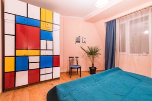Maison familiale, 2 chambres, vue sur la ville | Ameublement unique, espace de travail pour ordinateurs portables