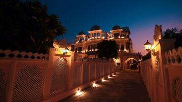 Majoituspaikan julkisivu