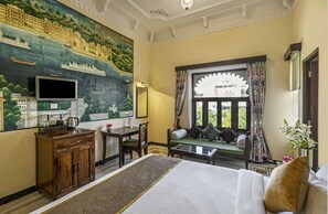 Heritage Suite | Pillow-top beds, minibar, blackout curtains, iron/ironing board