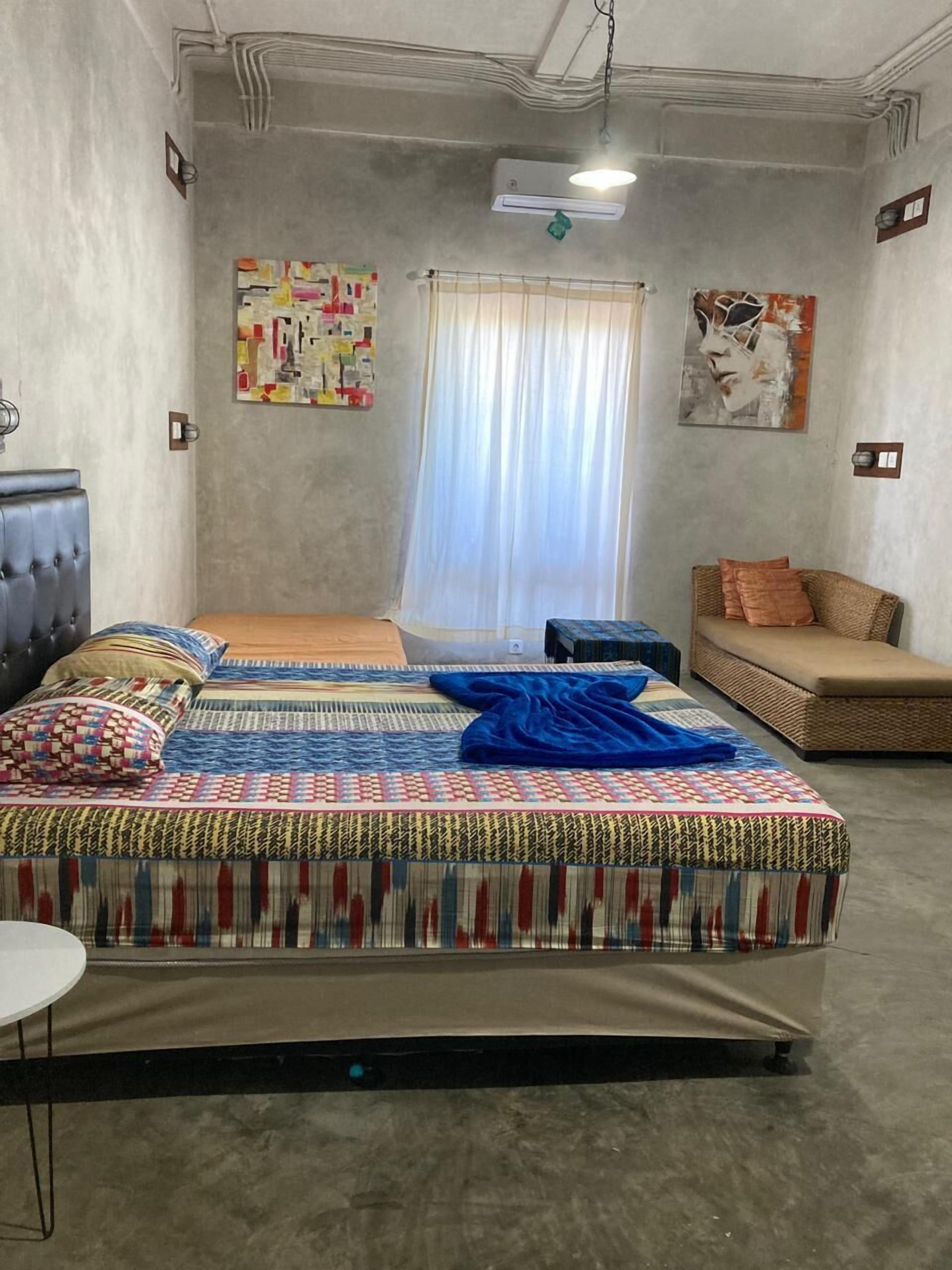 Standard Triple Room, Garden View | 10 bedrooms, in-room safe, free WiFi, bed sheets
