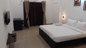 Habitación Confort, 1 cama King size | Cunas y wifi gratis