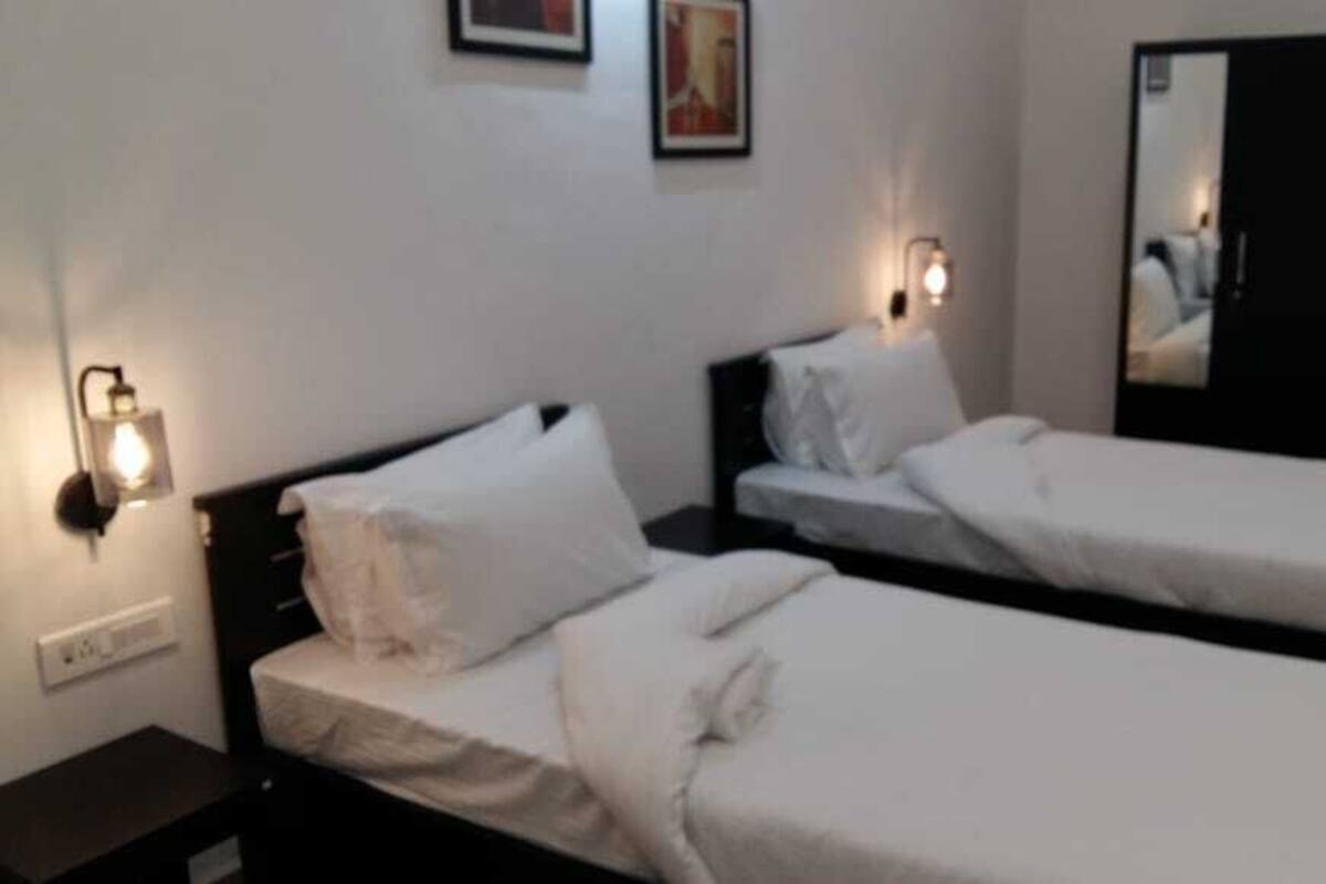 Comfort Room, 1 King Bed | Cots/infant beds, free WiFi