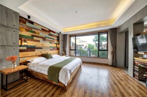 Deluxe Double Room | Blackout drapes, free WiFi, bed sheets