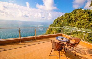 Doppia Junior, 1 letto queen, terrazzo, vista mare | Balcone
