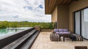 2 Bedrooms with Private Pool Villa | Terrace/patio