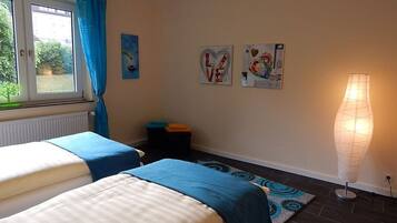 2 slaapkamers, een strijkplank/strijkijzer, wifi, beddengoed