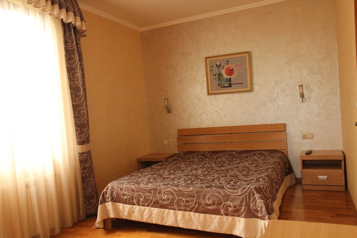 In-room safe, desk, soundproofing, iron/ironing board