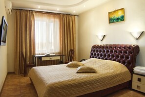 Chambre Double, 1 grand lit, vue jardin