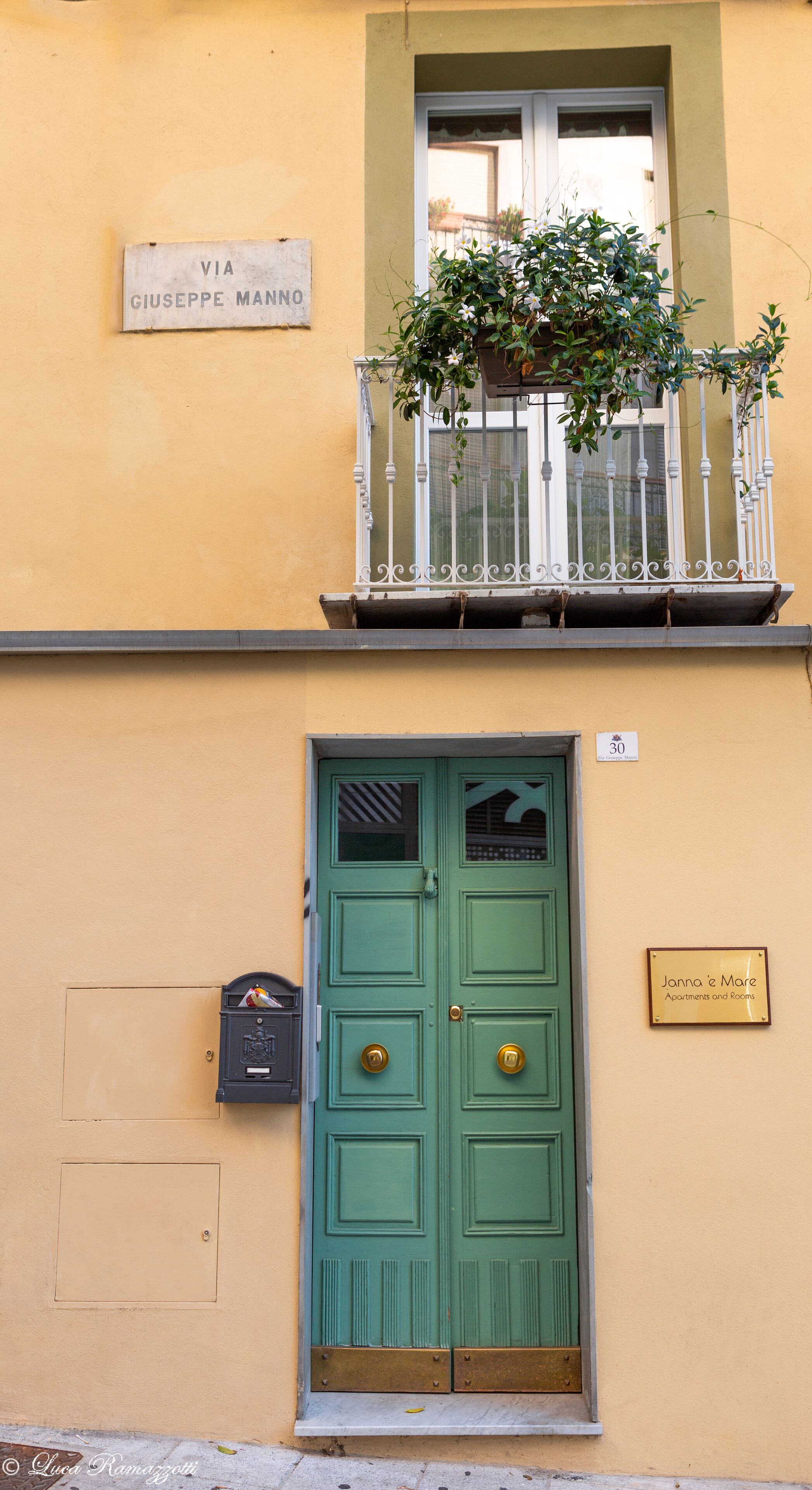 Photo - Janna 'e Mare