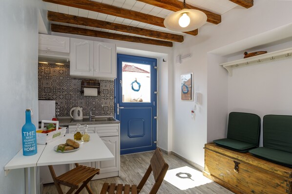 Appartement | Cuisine privée | Réfrigérateur, surface de cuisson, cafétière à espresso