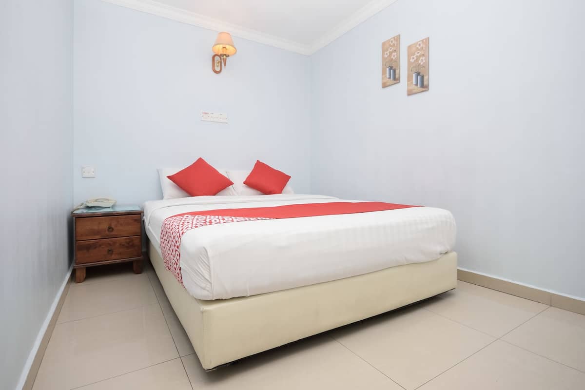 Doppia Standard, 1 letto queen | 1 camera, insonorizzazione, Wi-Fi gratuito, lenzuola