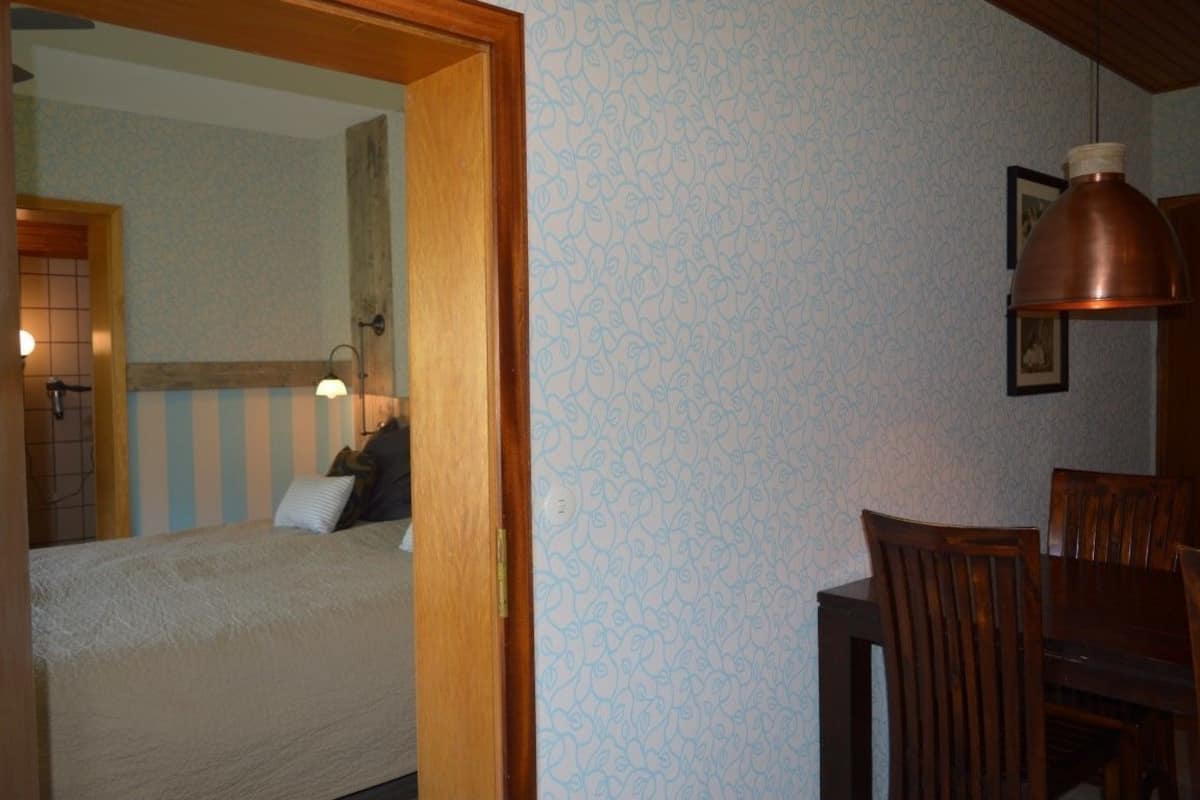 Departamento Confort, 1 cama King size, para no fumadores (Großbach) | Tabla de planchar con plancha, cunas, camas extra y wifi gratis