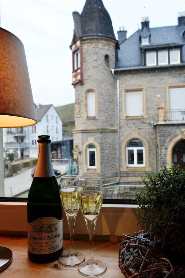 Comfort Apartment, 1 King Bed, Non Smoking, Kitchen (Steffensberg) | Terrace/patio - Ferienhaus Moselglück (Enkirch)