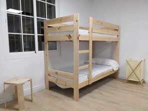 1 bed in 4-Bed Mixed Dormitory Room | Blackout drapes, free WiFi, bed sheets, wheelchair access - Albergue SCQ - Hostel (Santiago de Compostela)