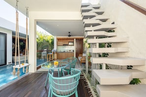 Fridge, microwave, stovetop, coffee/tea maker - Ayona Villa Seminyak by Ini Vie Hospitality (Kerobokan)