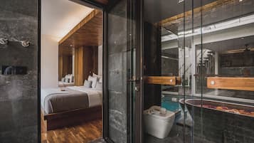 Grand Villa, 1 Bedroom, Private Pool | Bathroom | Bathtub, free toiletries, hair dryer, bathrobes